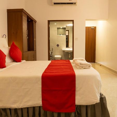 Alleppey Holiday Beach Resort Alappuzha Εξωτερικό φωτογραφία