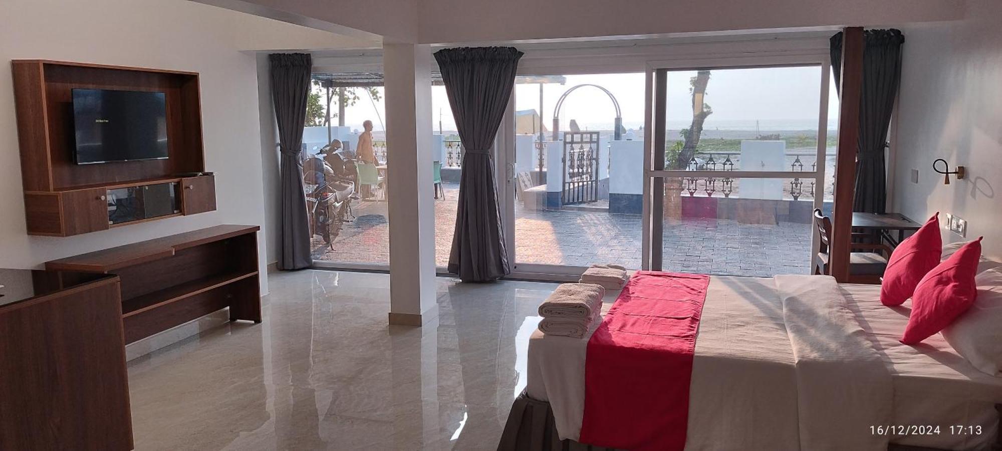 Alleppey Holiday Beach Resort Alappuzha Εξωτερικό φωτογραφία