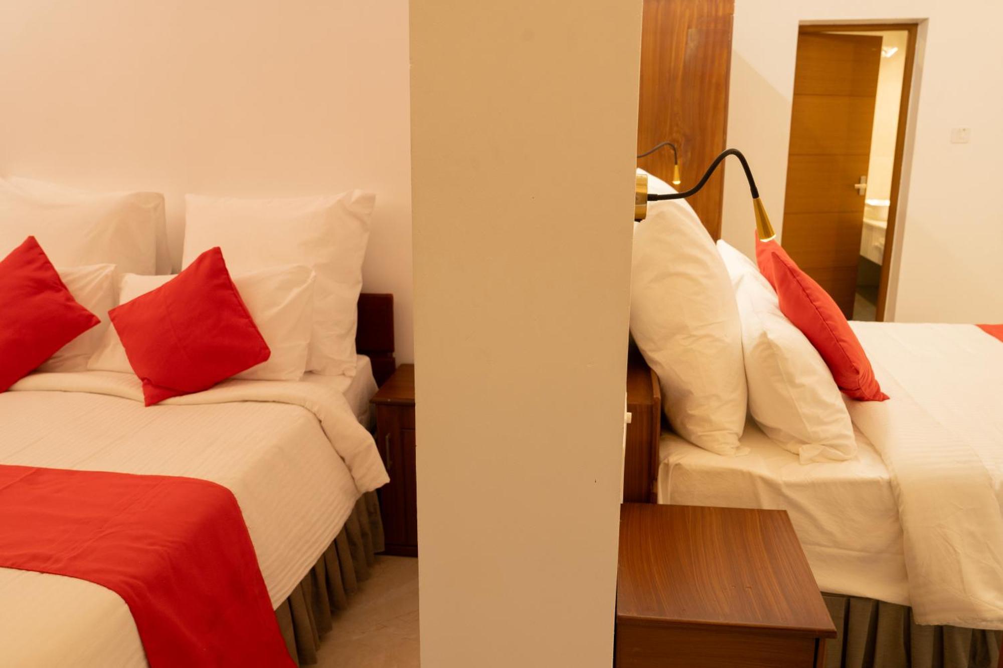 Alleppey Holiday Beach Resort Alappuzha Εξωτερικό φωτογραφία