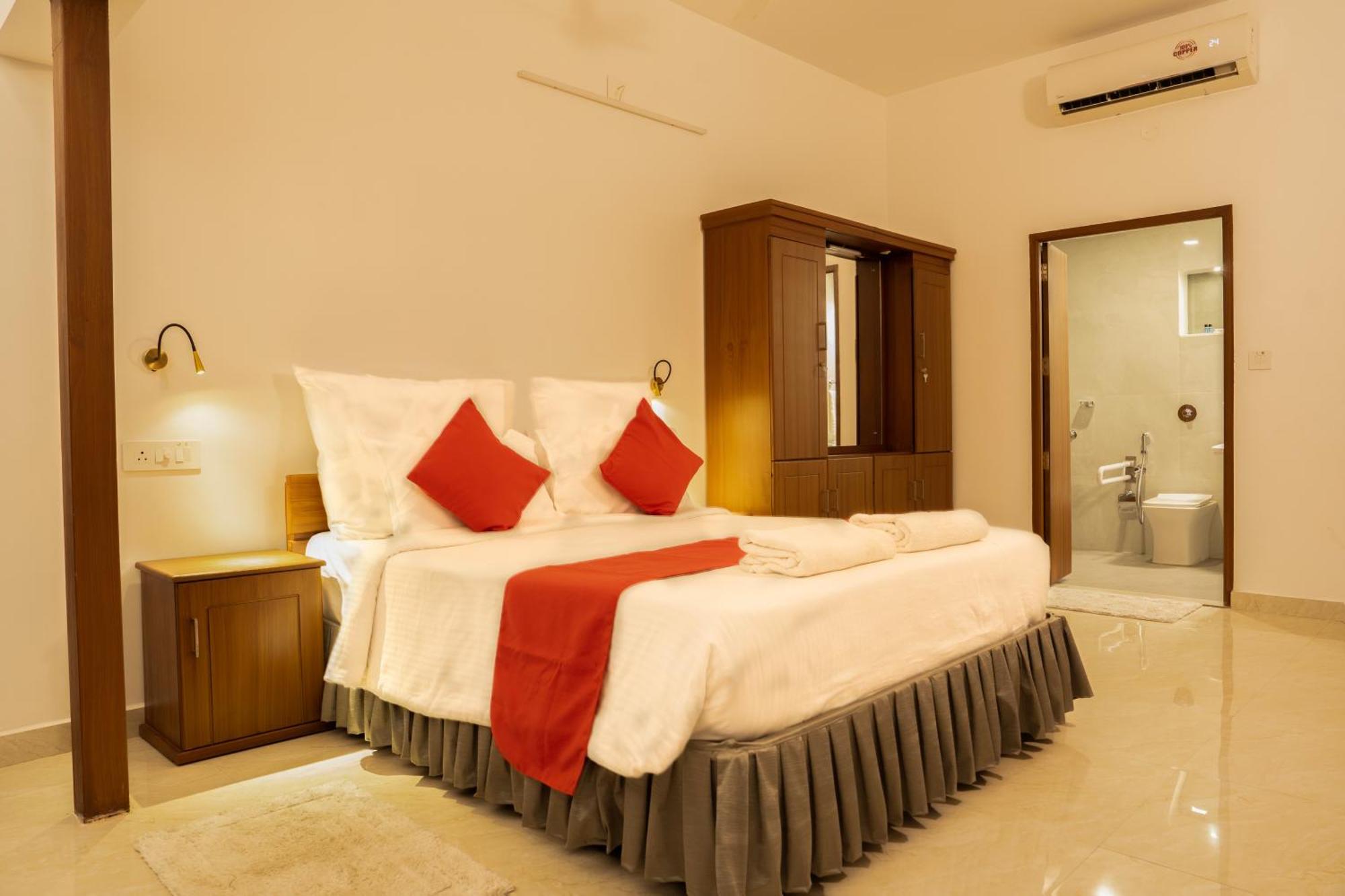 Alleppey Holiday Beach Resort Alappuzha Εξωτερικό φωτογραφία
